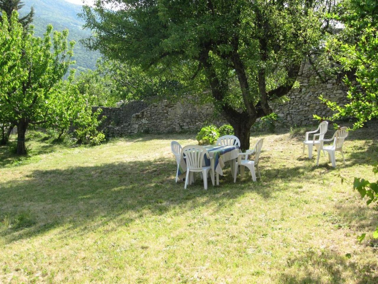 Le Mas Des Restanques Au Poet Laval Villa Le Poët-Laval Exterior foto